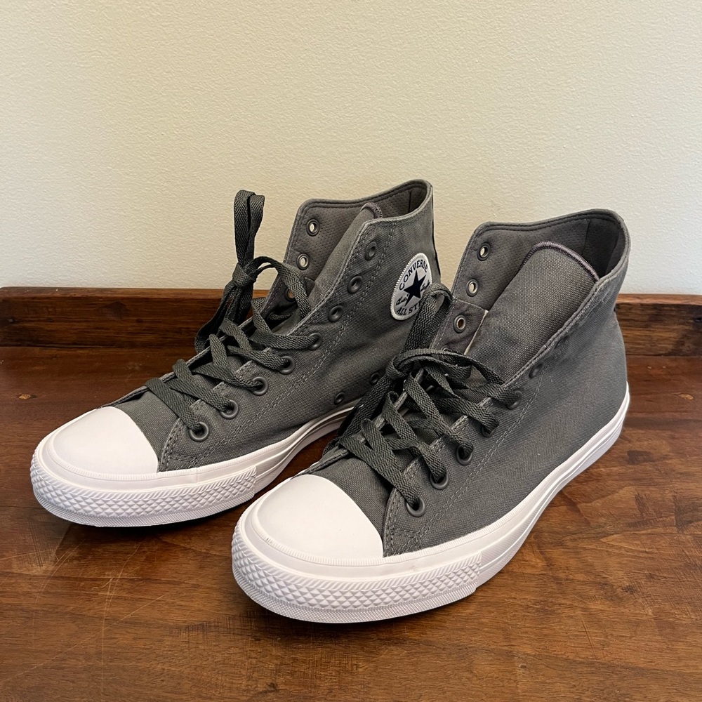 Converse All Star Chuck Taylor II Lunarlon Gray Hi-Top Shoes Men’s 10 Women’s 12